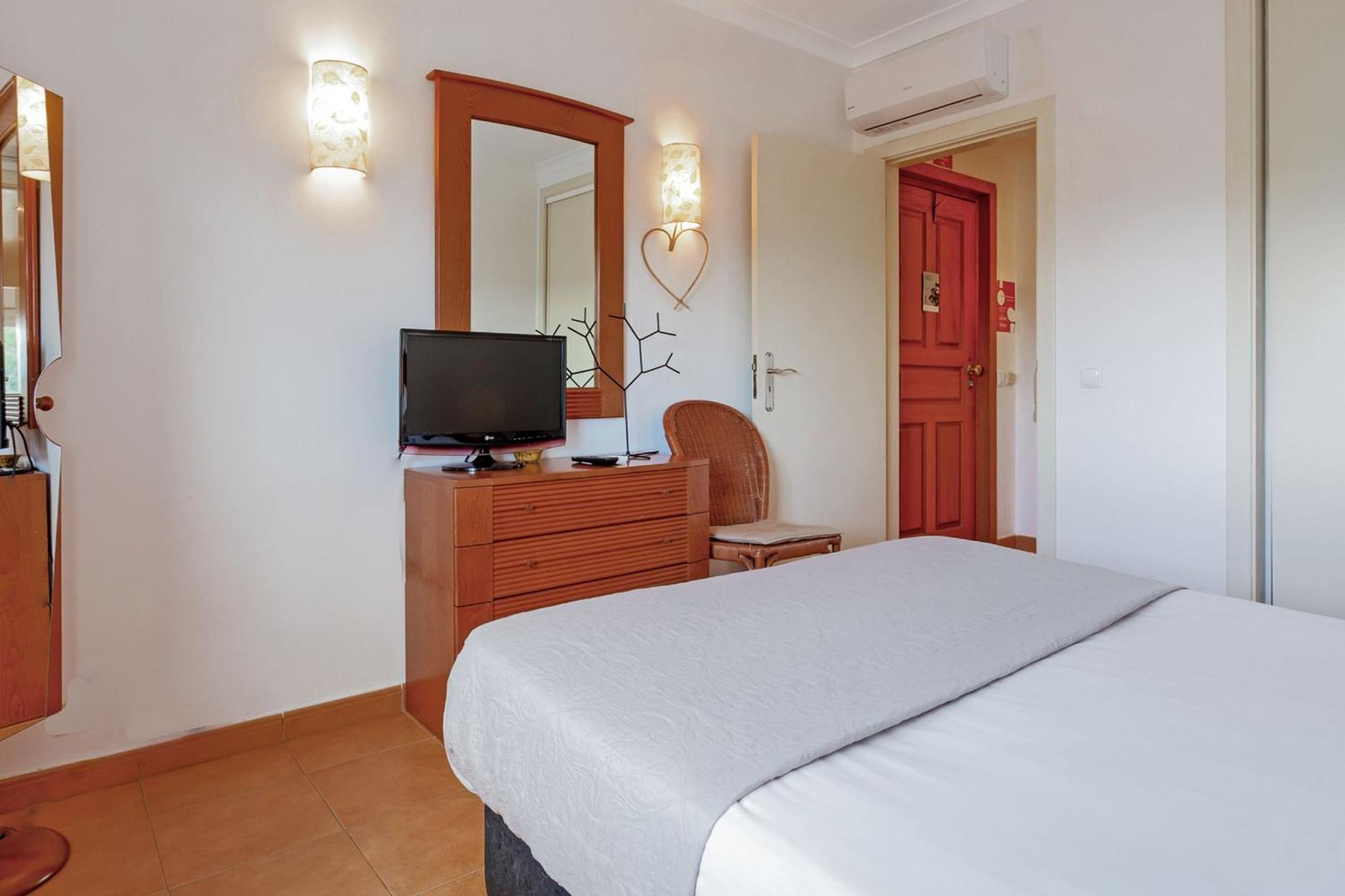 Golden 1 Bdr Flat W/ Balcony & Pool By Lovelystay Cabanas De Tavira Kültér fotó